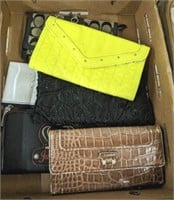 CLUTCHES AND HANDBAGS