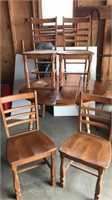 Round maple table and 4 chairs