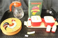 Lot of Kitchen Ware Items