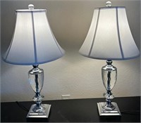 48 - PAIR OF MATCHING TABLE LAMPS W/ SHADES