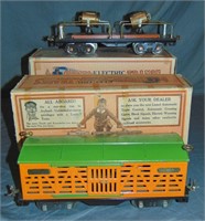 Nice Boxed Lionel 513 & 520 Freight Cars