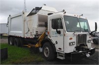 14 Peterbilt Garbage Truck 3BPZL70X3EF213943 (RK)