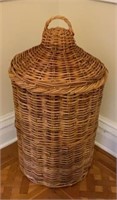 Large Woven Willow (Wicker) Basket with Cover