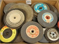 Flat lot: grind stones & discs, wire wheels
