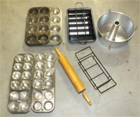 BUNDT PAN, BROWNIE PAN, MUFFIN TINS & ROLLING PIN