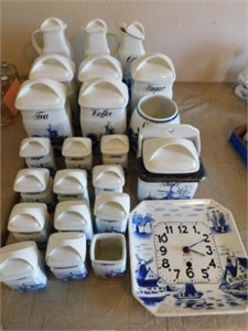 Blue Delft: Canisters - Spice containers - Wall