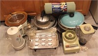Assorted kitchenware