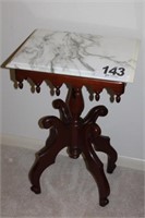Marble Top Accent Table 28 x 18 x 14