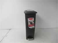 "As Is" Rubbermaid Step On Lid Slim Trash Can for