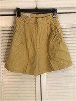 VINTAGE FIRST FASHIONS SHORTS SIZE 16