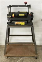 Central Machinery 2.5 HP Planer w/ Dust Bag