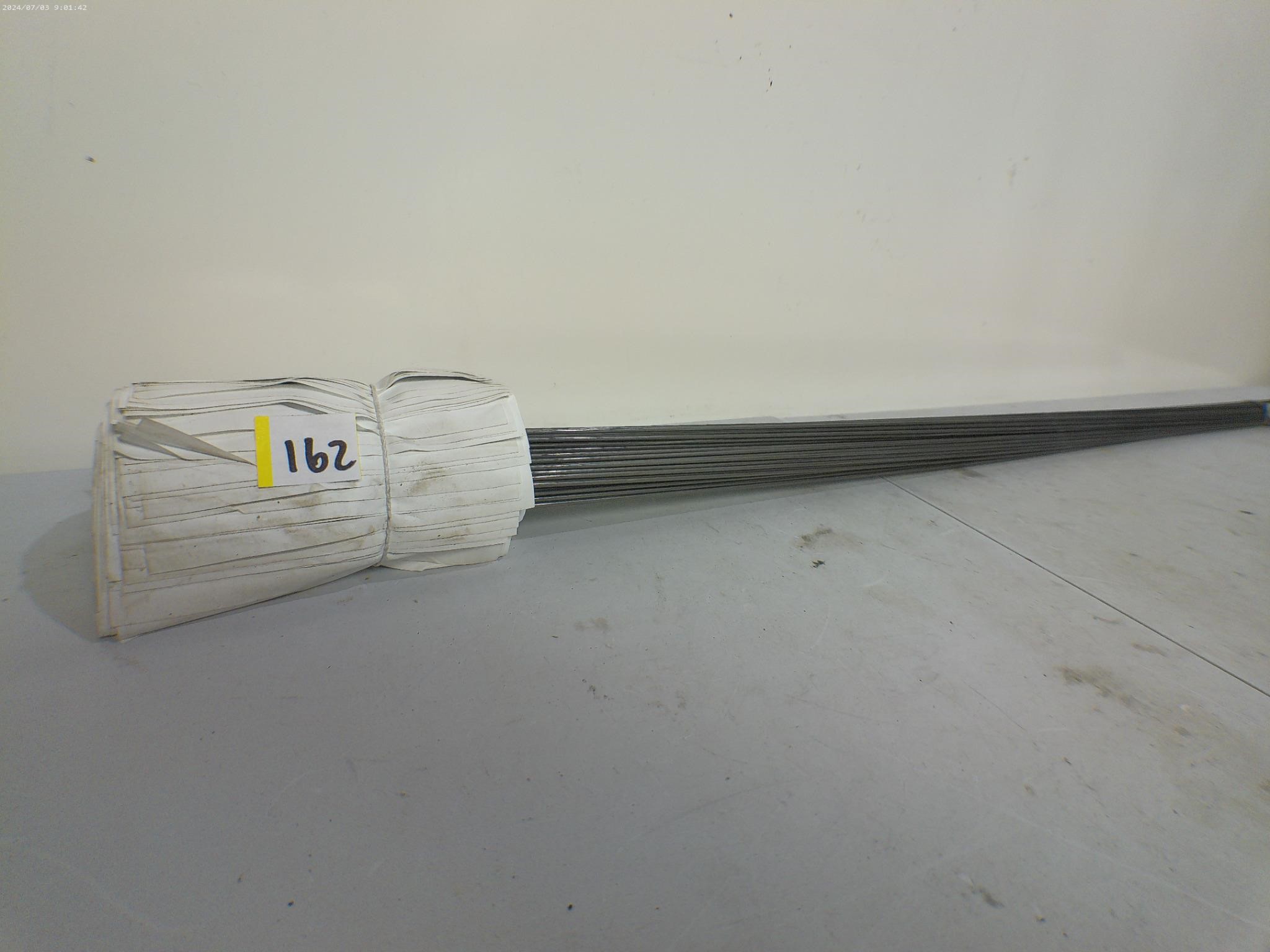 100ct White Flags 30" in Length