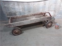 Chariot en bois - Wooden chariot