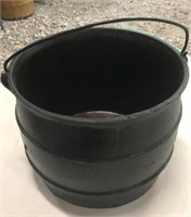 KB8 Cast Iron Pot