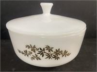 Federal White Golden Glory Mixing Bowl with Lid.