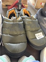 North face slippers size 14 used has cut