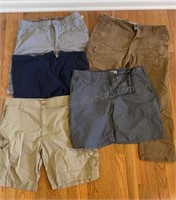 Mens 38 inch Shorts Light grey 36. Pants 38x30