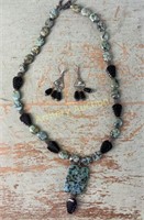 TURQUOISE & ONYX NECKLACE & MATCHING EARRINGS