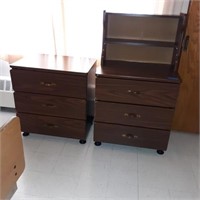 Set of 2 nightstand/dressers