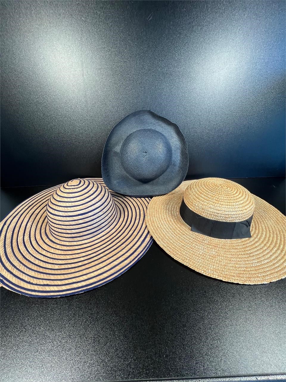 3 Women's Fashion/ Sun Hats