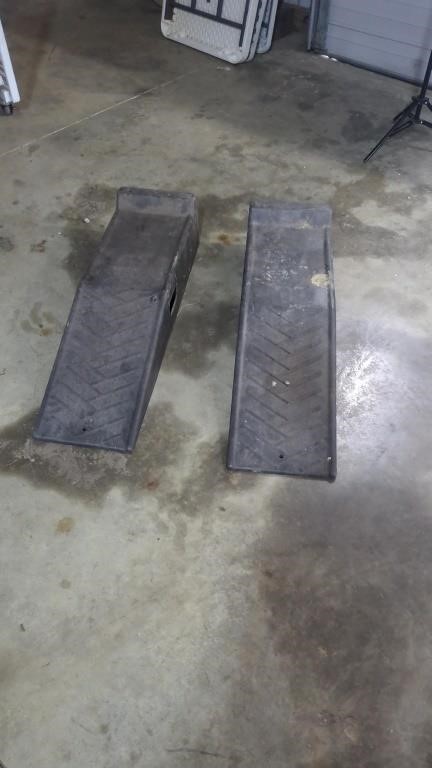 PLASTIC RAMPS