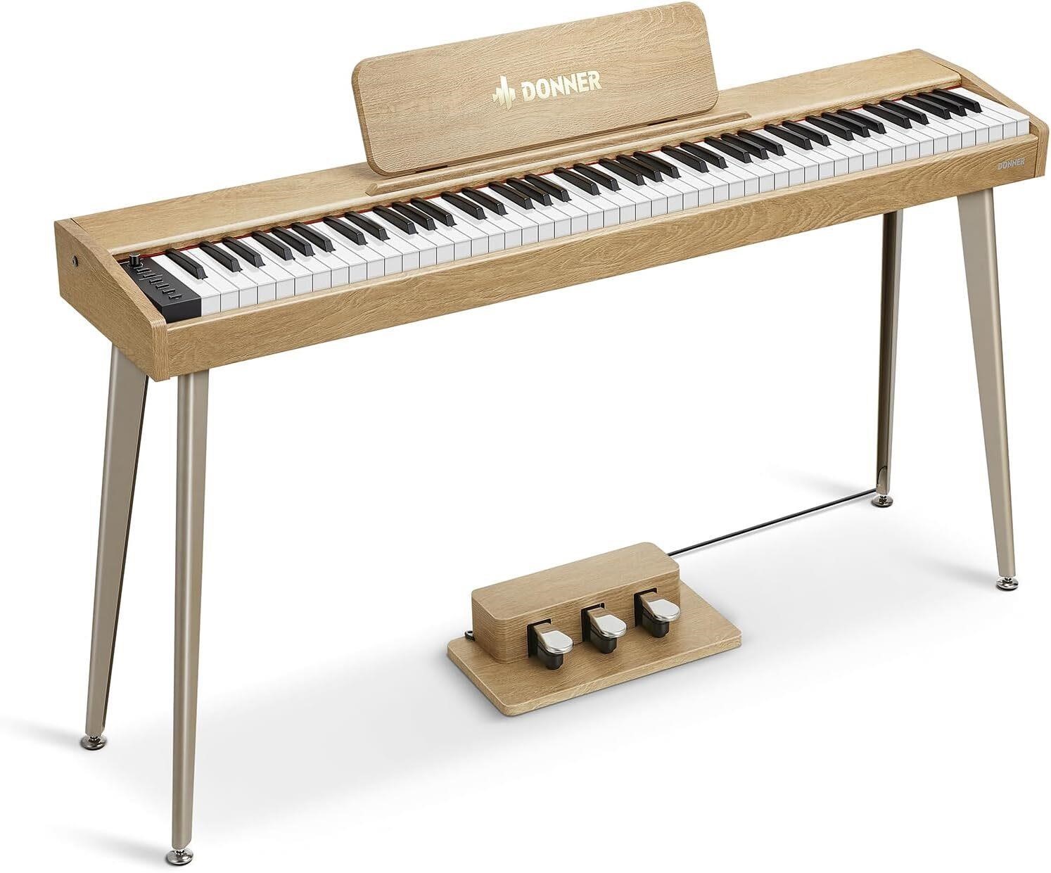 Donner 88 Key Piano  Full Size  Light Oak