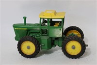 JOHN DEERE TRACTOR ERTL 1/16