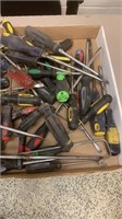 Large tray of screwdrivers