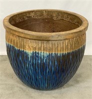 LARGE GARDEN POTTERY PLANTER