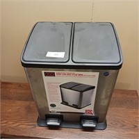 2 Compartment Step on Trash Can