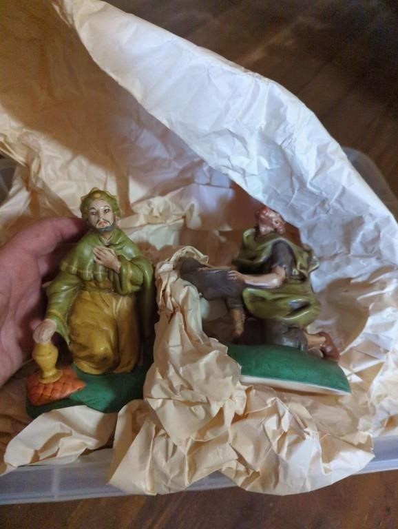 Nativity set and holy family set