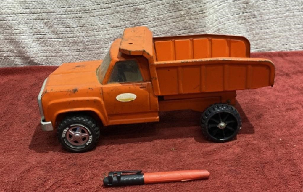 Vintage Tonka Dump Truck