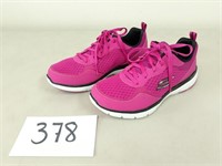 Women's Skechers Sneakers - Size 6