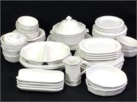 40+ Pfaltzgraff White Ceramic Dinnerware Set