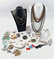 Vintage & Modern Jewelry: Necklaces, Copper Cuff