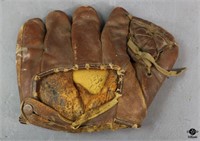 Vintage J.C. Higgins 1656  Baseball Glove