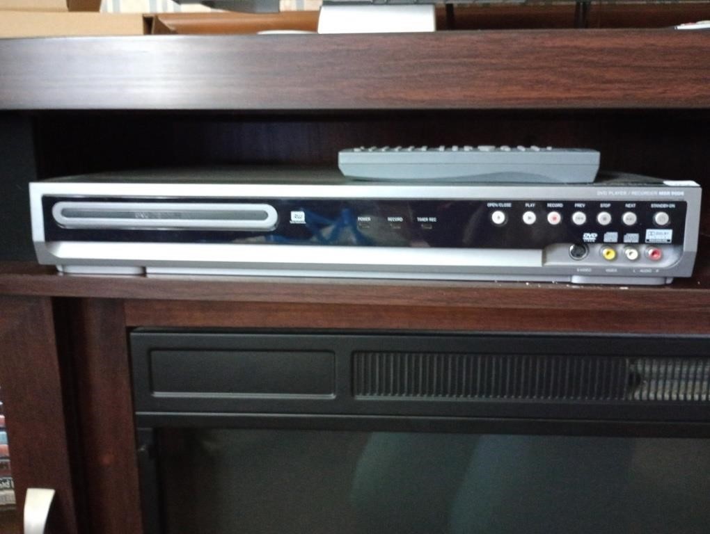 Magnavox DVD player/recorder MSR 90D6. Not tested