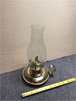 Oil Lamp with Finger Hold