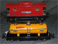 Lionel 815 & 817 Freight Cars