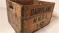 1962 Dairyland milk crate