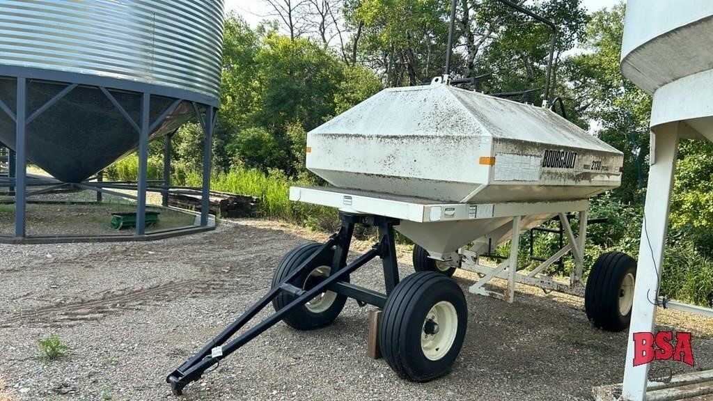 OFFSITE: Bourgault 2130 Air Tank used for