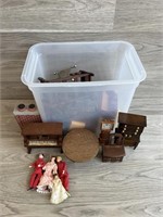 Miscellaneous Doll House Accessories