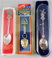 347/134 Lot of 3 Collector's Spoons - Holland Spoo