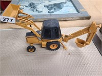 Vintage CASE construction king toy tractor