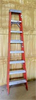 8ft Fiberglass Ladder