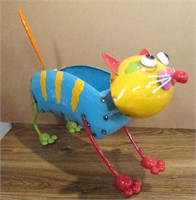 Metal Yard Art Cat Planter