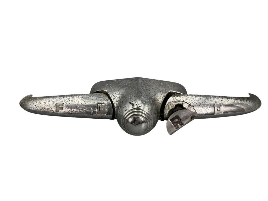 1940’s Ford Trunk Emblem H2 8a 7043511