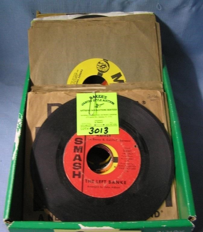 Mixed group of vintage 45 RPM records