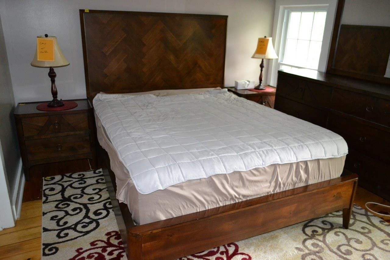 24: Queen size bedframe with head/footboard 61inH