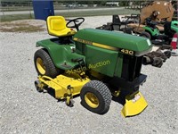 John Deere 430 Lawn Tractor